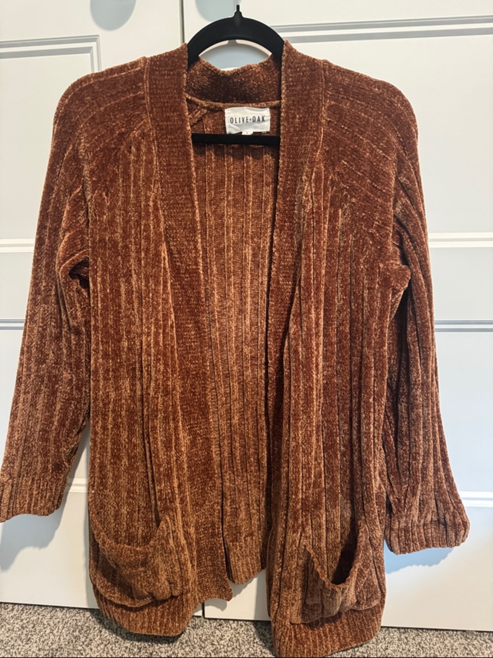 Olive & Oak Open-Front Chenille Cardigan in Rust Brown